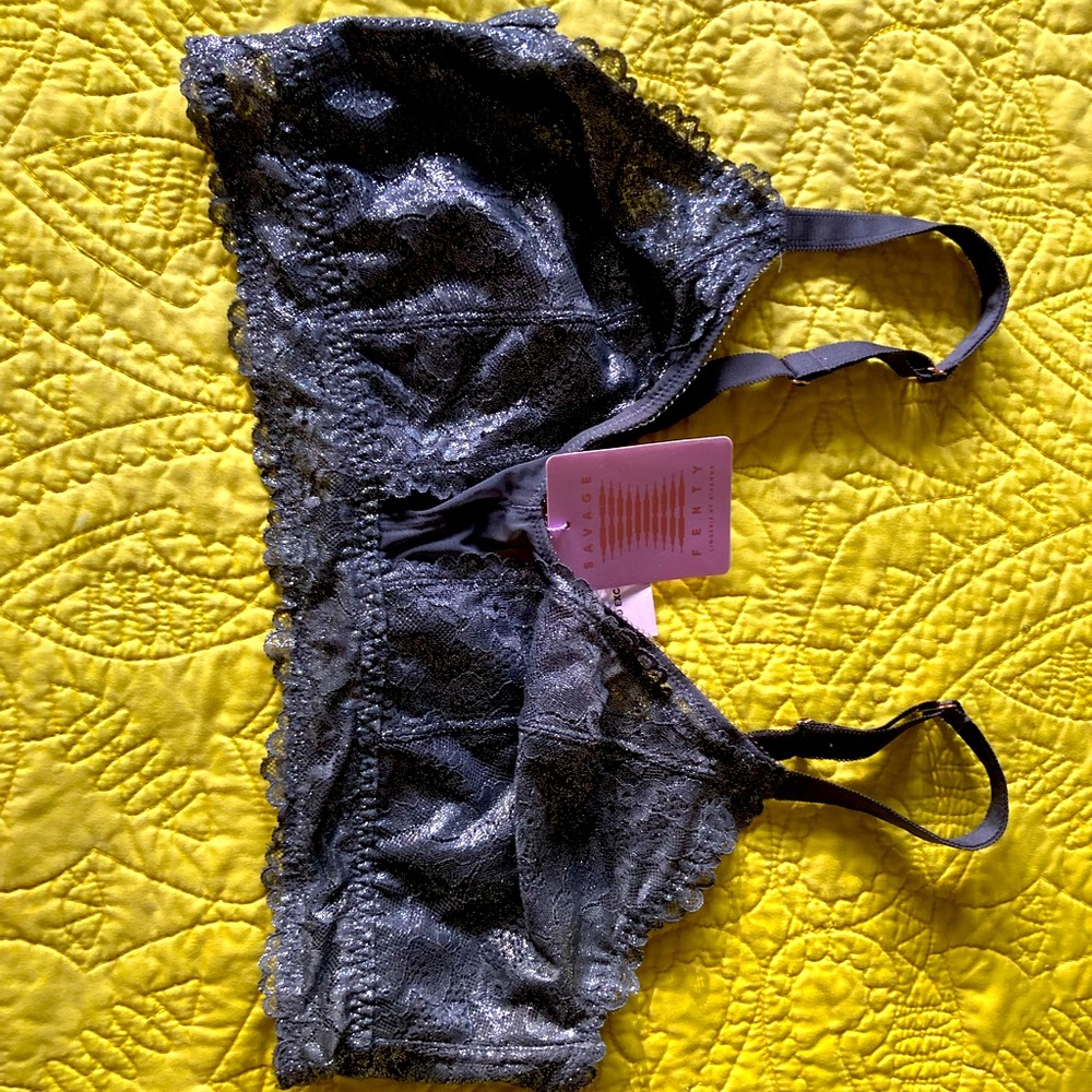 Savage X Fenty black bralette 2x